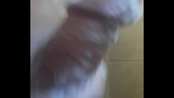 Download Video - En el ba&ntilde;o