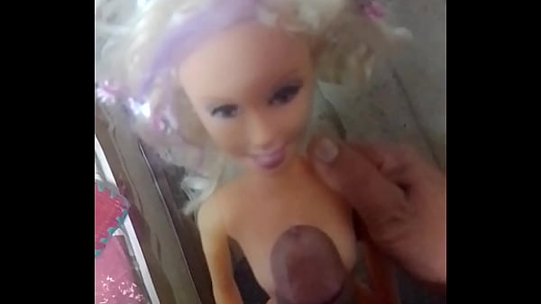 Ich Spritze Auf Barbies Titten