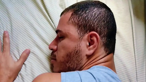 Passivo chorou e sofreu na rola do vizinho ate ...