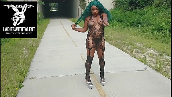 Pretty & Raw BTS: Chi Chi Shows Off Her Sexy Bl...