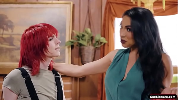 Download Video - Latin shemale barebacks tgirl babysitter