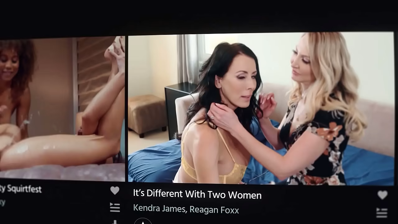 MOMMYS GIRL - Newly Out Petite Blonde Demi Hawks Has First Time Experiment With Busty Redhead MILF