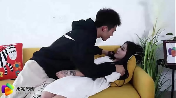 [Domestic] Jelly Media Domestic AV Chinese Original / "Girls Over Flowers" Was Vibrated To Orgasm In Front Of Her Boyfriend 91CM-048