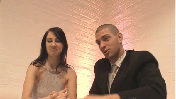 Download Video - Autsch&excl;&excl; Der Dildo Deal mit Valeria