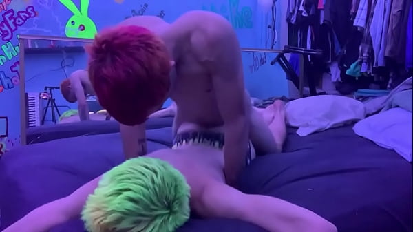 Download Video - Hot guys fuck
