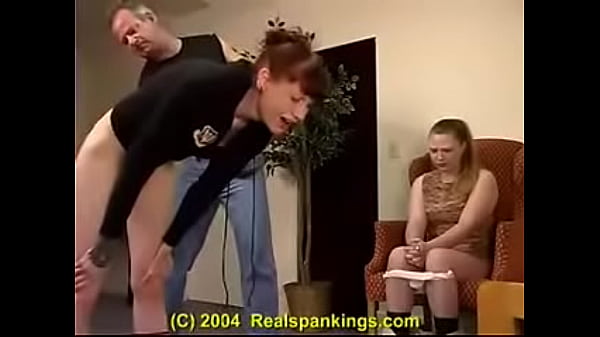 Sœurs Fessées - Partie 2