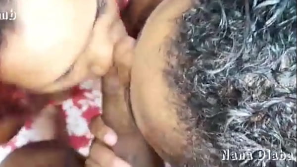 Download Video - mana louca perfeita me deixa sentir seus seios grandes