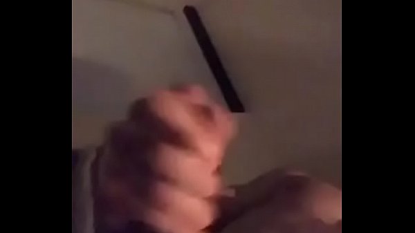 Download Video - Noah Centineo se masturbando