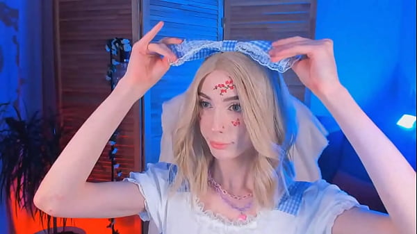 You’re the king and I want to be your Queen.