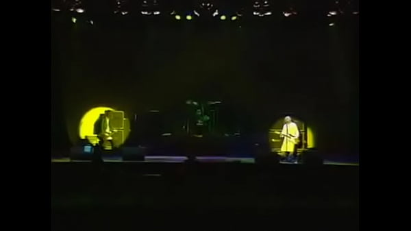 Nirvana - Tourette's (Live at Reading 1992)