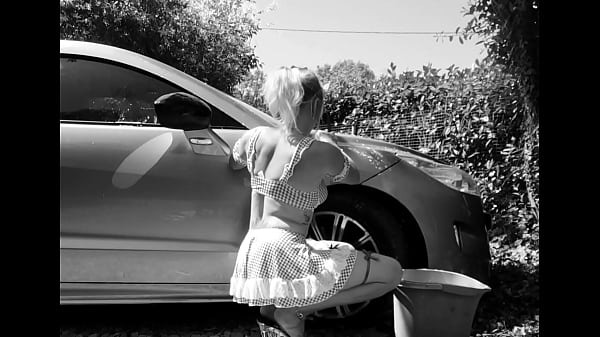 The weather is nice, I'll come wash your car?