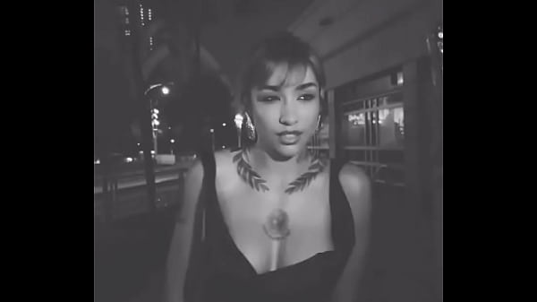 Maria Becerra modeling