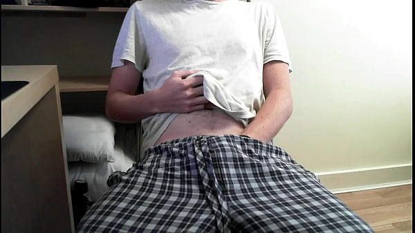 Cam teen uses 2 hands to play with big cock