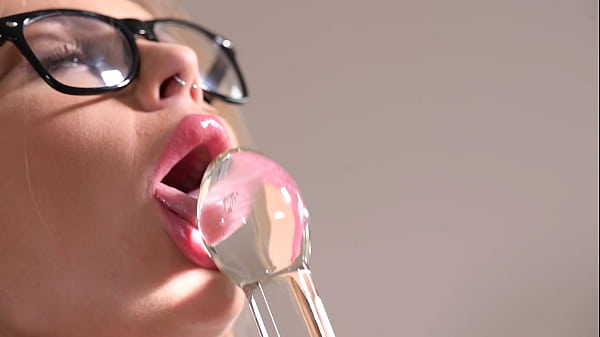 FREE Scene - Doctor With BBC Uses Work Break to Slam Nurse Zlata Shine in All Her Holes GP2603