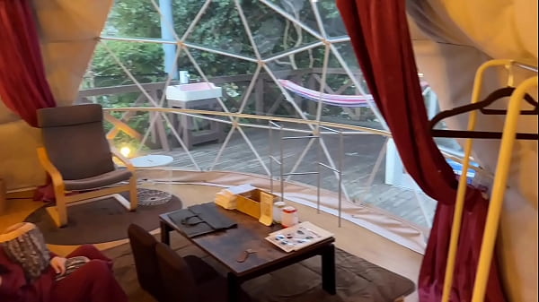 【Public Sex】Secretive sex in our tent made my gf even hornier.