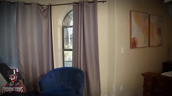 DR KNOWS BEST - KELLIE SHIN & JULIAN ST JOXX