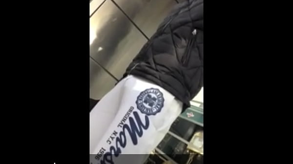 Download Video - Lascars public french bulge from the guetto