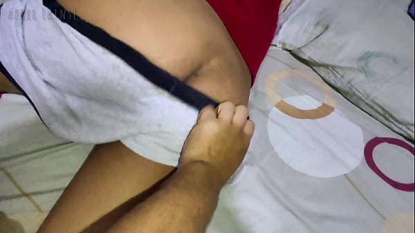 Download Video - Me follo a la puta April uerme y cuando se despierta me pide que me cor dentro