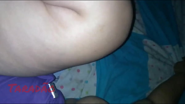 Download Video - Cuzinho guloso da minha safada