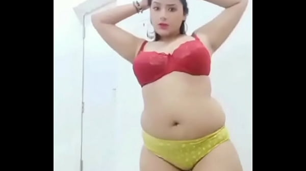 Indian Girl Hot N Sexy Dancing