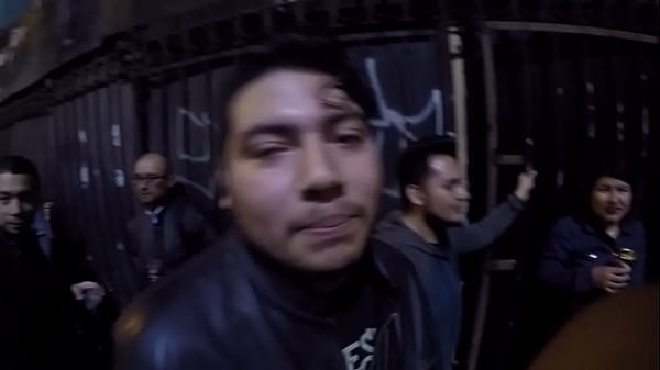 Andy Et Zammy Discutant De La Façon Dont Les Asexuels Se Masturbent