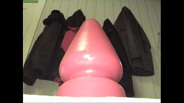 Download Video - big red 4&period;5" buttplug ripping his ass