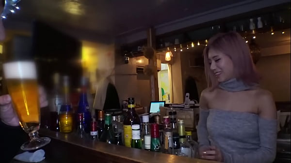 Take out the best signboard girl in the shop and live Paco festival until morning! The true nature of the signboard girl who works seriously is now revealed. All the women I picked up, erotic girls with sensitive pussy who are good at licking! Big Tits Na