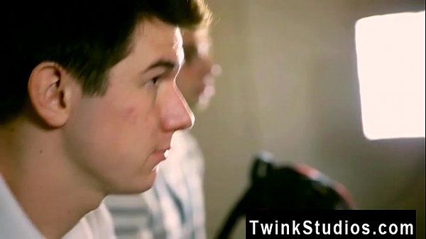 Sexo gay quente Dustin e Skylar sempre sonharam em fazer um pornô.