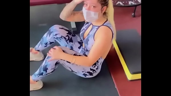 Bruna Carlott gostosa   na academia