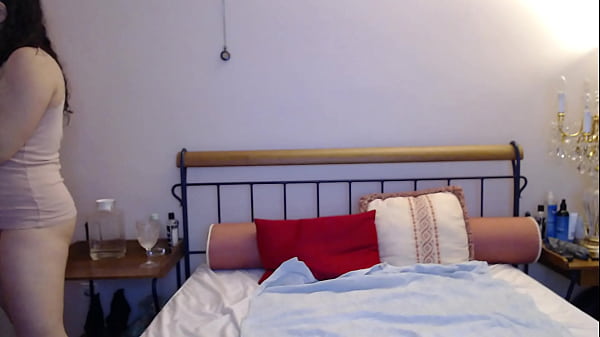 Lilimissarab is an Arab cam slut