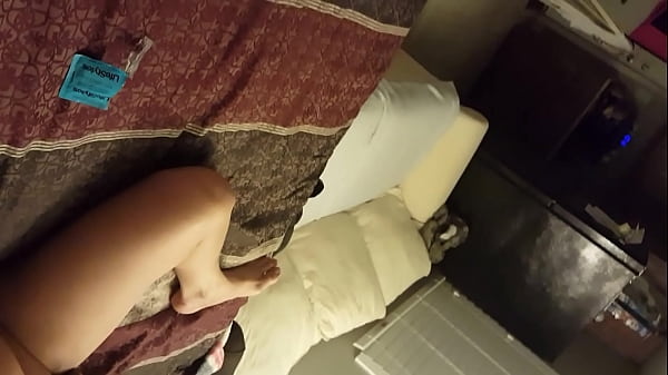 thumb ass