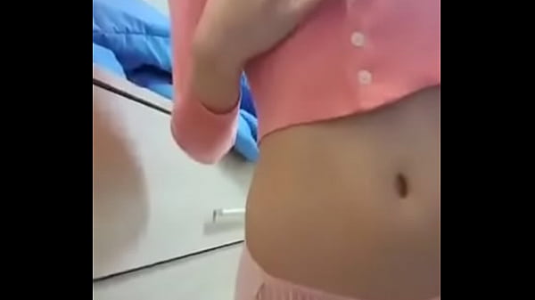 Download Video - Daleste - Sexy Teen Tits Novinha Peituda Delicia - 20 sec