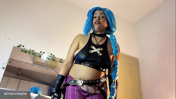 ジンクスコスプレおなら支配 - 私のお尻と臭いガスを崇拝してください