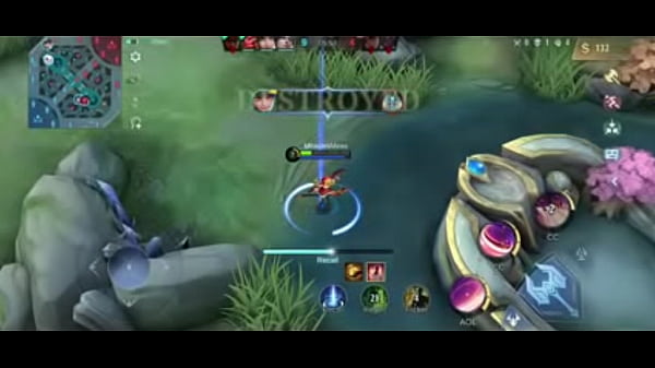 Stupid Octopus tries to steal lane, gets absolutely fucked