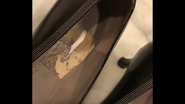 Download Video - Ferragamo shoes cumshot