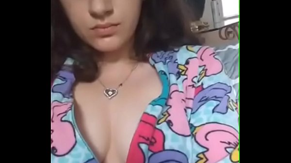 Download Video - 18 year old shows on periscope