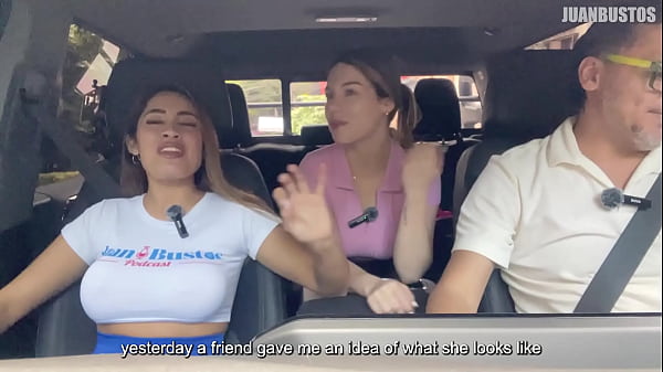 Download Video - Pau Rojas enjoys the sex machine and Dani Ortiz's huge tits&vert; ROAD Juan Bustos