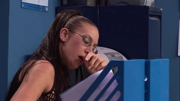 Jasmine Webb Watches Emma Butt Get Spit Roasted By Cock During 4 Way