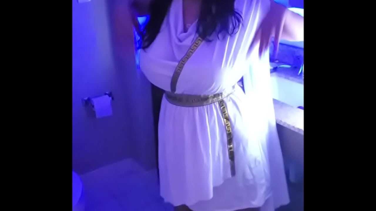 Promoción: espectáculo de mamada de consolador negro de princesa griega antigua protagonizado por Kristee Lixx
                   big tits dildo sucking ancient greece muchos negros