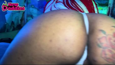 ENORME FACIAL ~ Madrastra negra folla la cara de su hijastro negro, MILF negra real haciendo twerking
                   ENORME FACIAL ~ Madrastra negra folla la cara de su hijastro negro, MILF negra real haciendo twerking muchos negros