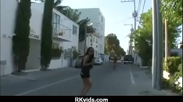 Amateur has sex for some quick cash 20