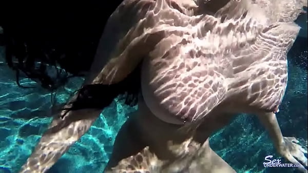 Erotic Mermaid: Aaliyah Hadid pt2