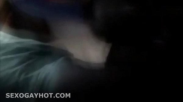 Download Video - Encoxada Gay no &ocirc;nibus - NOVINHOSAFADO&period;COM
