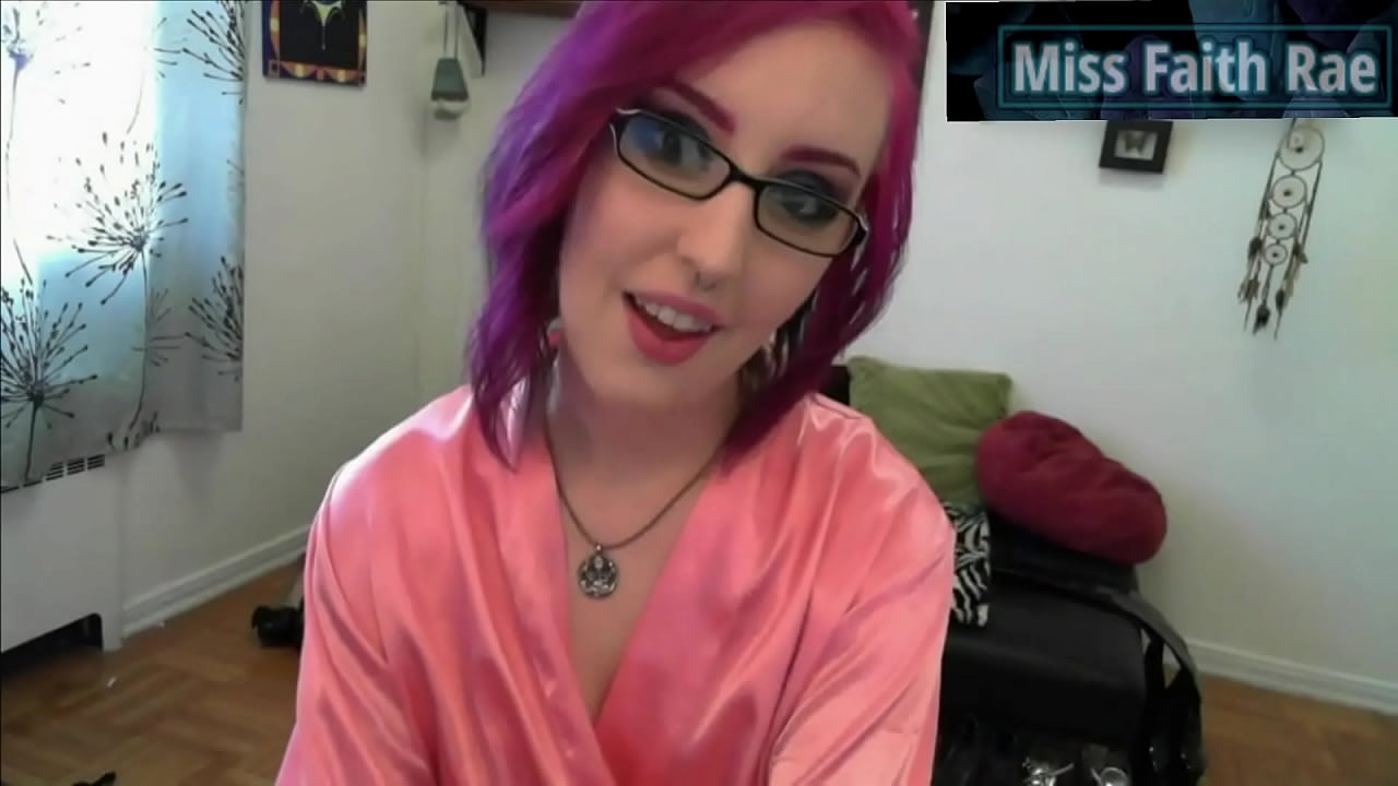 Sweet Domme, Extreme Tasks - Avance
                   tattoo glasses domination fetish femdom alternative pink hair only women muchos negros