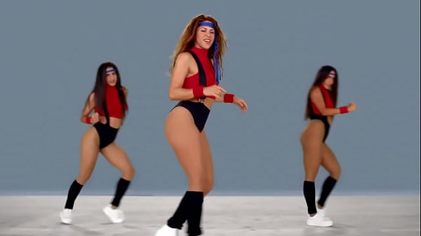 Shakira gostosa rebolando seu rabo