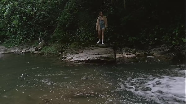 Download Video - Amazon seduced me and my dick