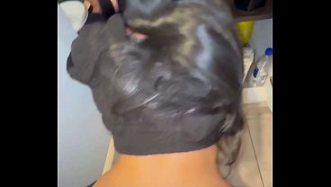 アルゼンチンで休暇中のセクシーな若いコロンビア人女性とヤリまくり！彼女は俺のチンポが大好きだ！！タリア・レストレポとフェリペ・ロメロ