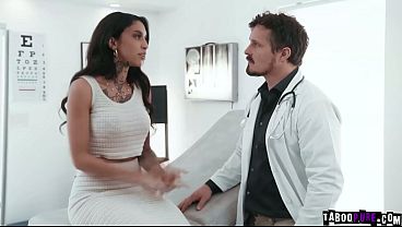 Frustrated Tattooed Wife Ravyn Alexa Seduces Ex-BF Dr. Robby for Raw Breeding Creampie