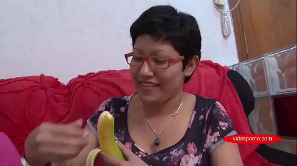 Davinia Star se como 2 platanos y una polla par...