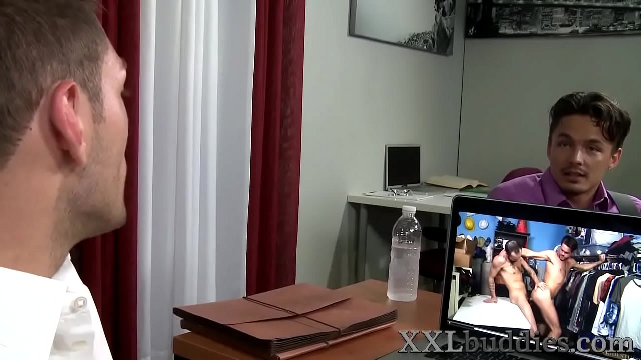 Twinks de oficina bien dotados soplan corridas
                    cumshot hardcore masturbation bigcock bigcocks office bigdick gay twink hd gays sasha alexander alan kennedy muchos negros